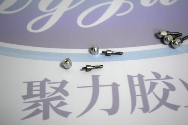 金屬專用瞬間膠水，小面積鐵與鐵粘合膠水的選擇！