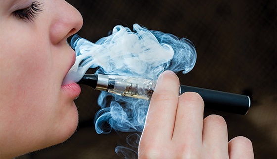 聚力環(huán)保耐高溫膠水，可長時間耐溫250度，廠家大量現(xiàn)貨