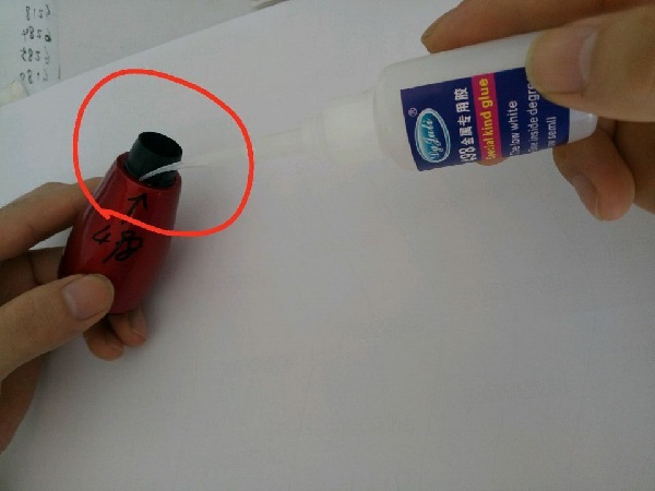 金屬專用瞬間膠水，小面積塑料和金屬用的膠水！