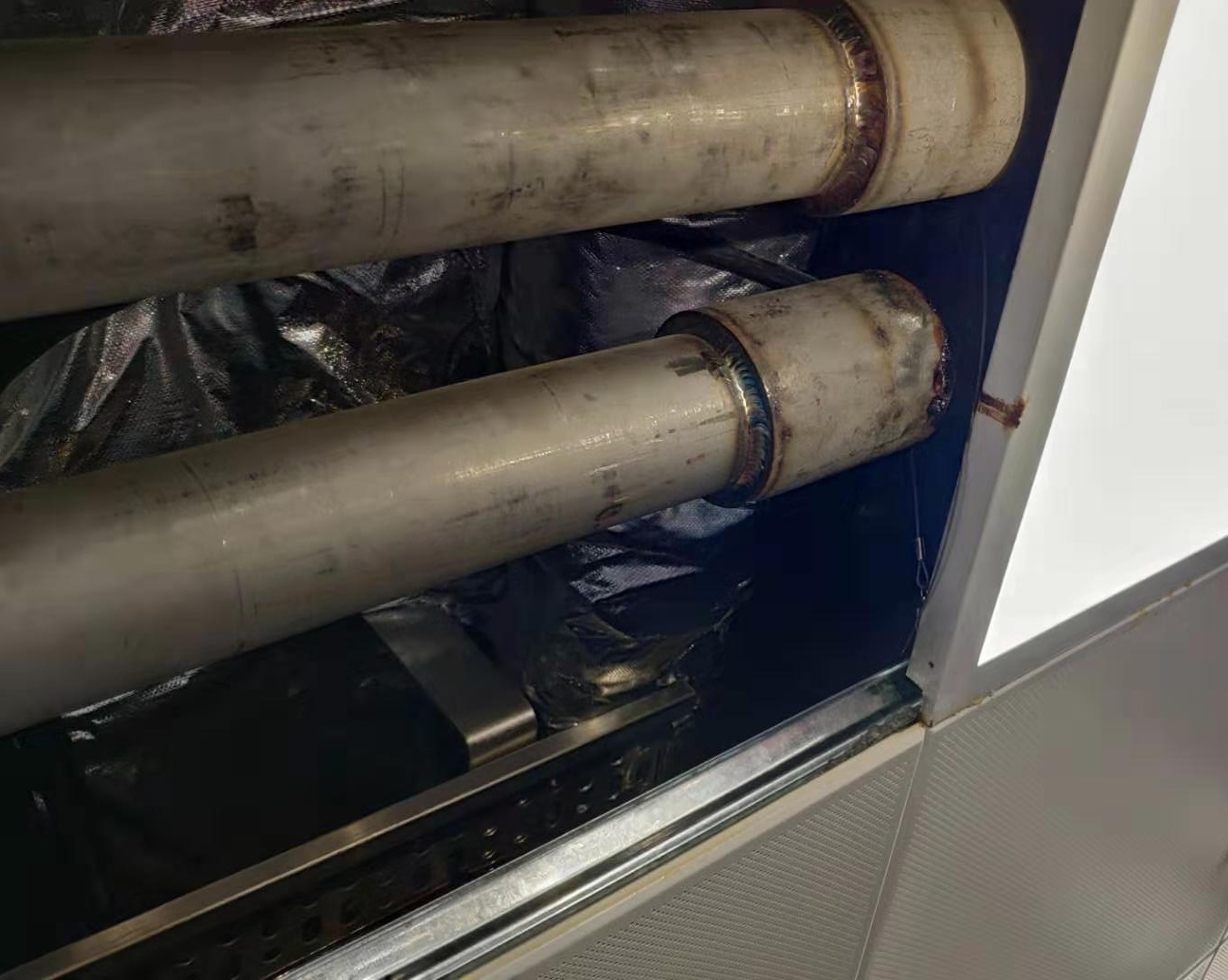 不銹鋼修補(bǔ)膠,安全高效解決不銹鋼管道焊縫滲漏問(wèn)題！