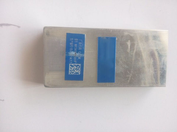 聚力金屬粘合劑，能代替焊接用于金屬銘牌的固定！