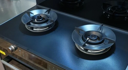 集成灶面板選用聚力結(jié)構(gòu)膠,剪切力強(qiáng)耐候性佳